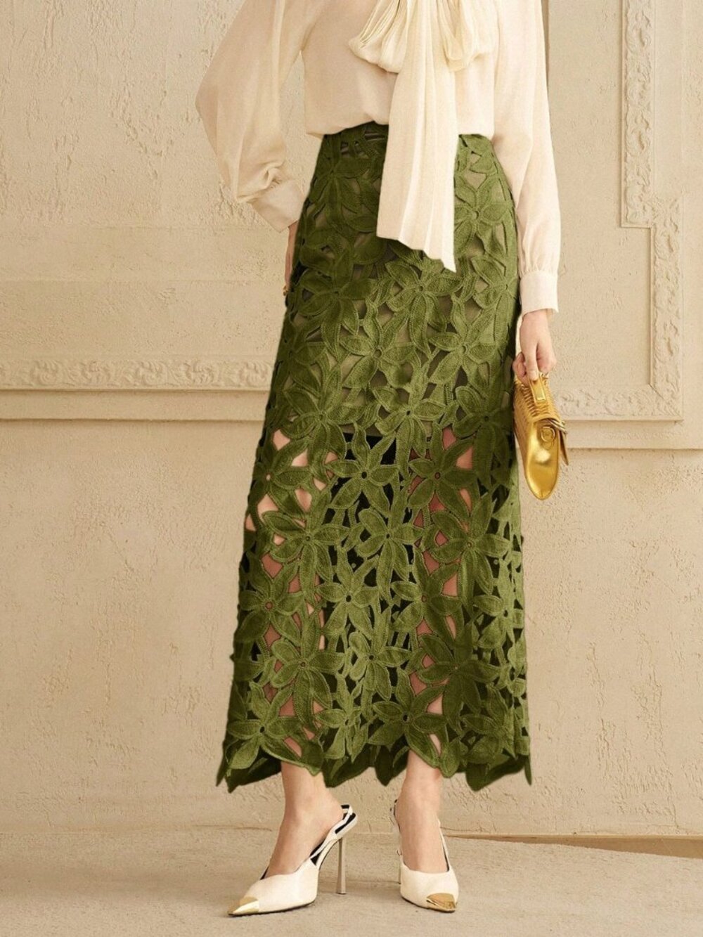 Army Green Elegant Women's Floral Cutout A-Line Skirt - Picture 4 of 9